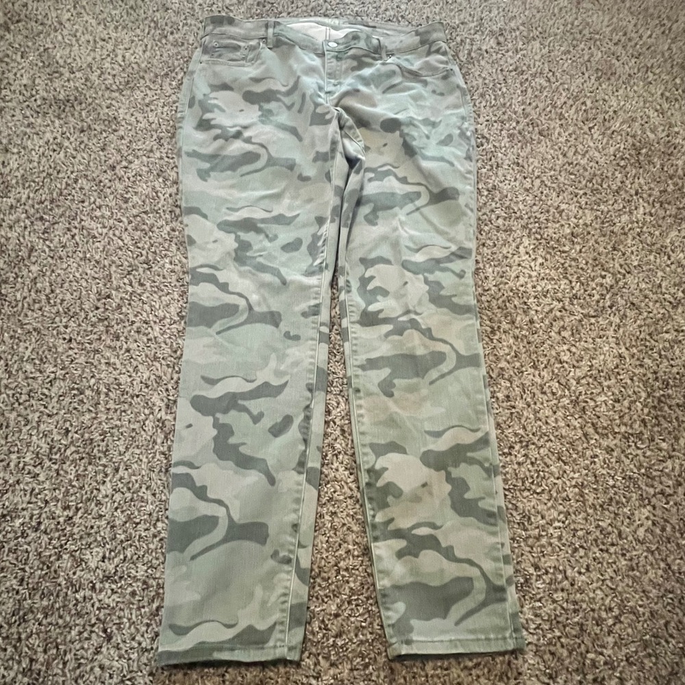 Old Navy The Rockstar Mid-Rise Camo Skinny Jeans Womens 18‎ Regular Green Grey